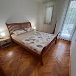 Apartments Damjan